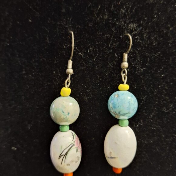 EARRINGS - Picture 1 of 3